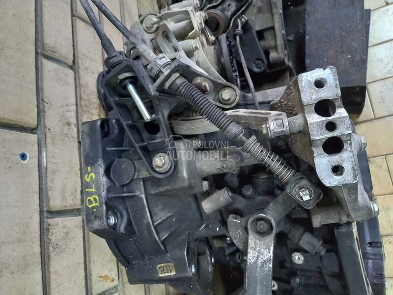 Menjac 1.9 tdi za Volkswagen Caddy, Golf 5, Golf Plus ... od 2003. do 2010. god.