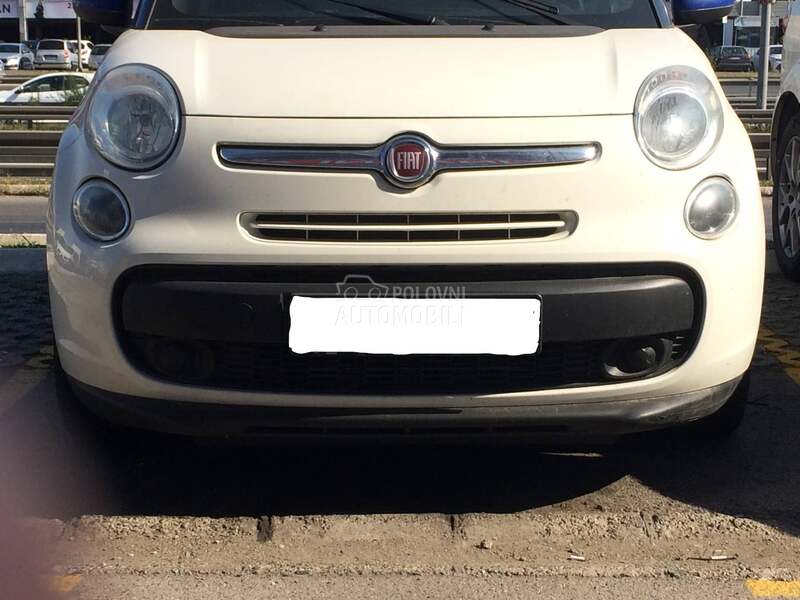Branik za Fiat 500L od 2012. do 2018. god.