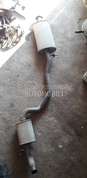 srednji lonac 1.6 benzin za Alfa Romeo 147