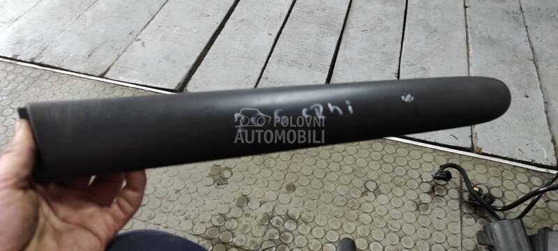 Lajsna lajsne zadnje za Peugeot 206