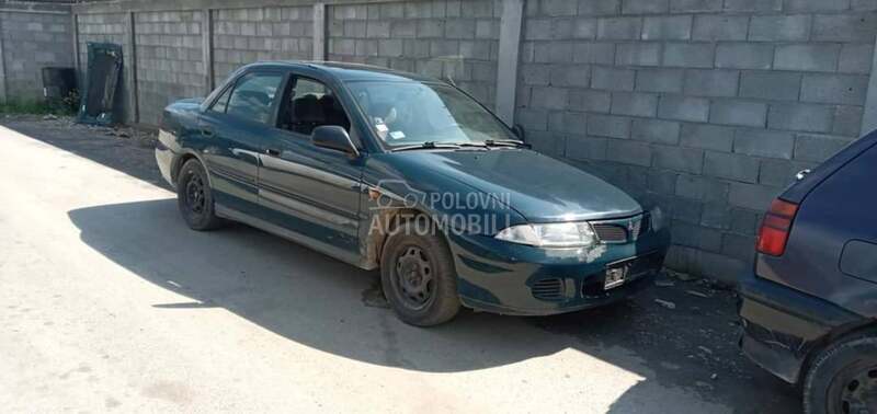 Mitsubishi Carisma -  kompletan auto u delovima