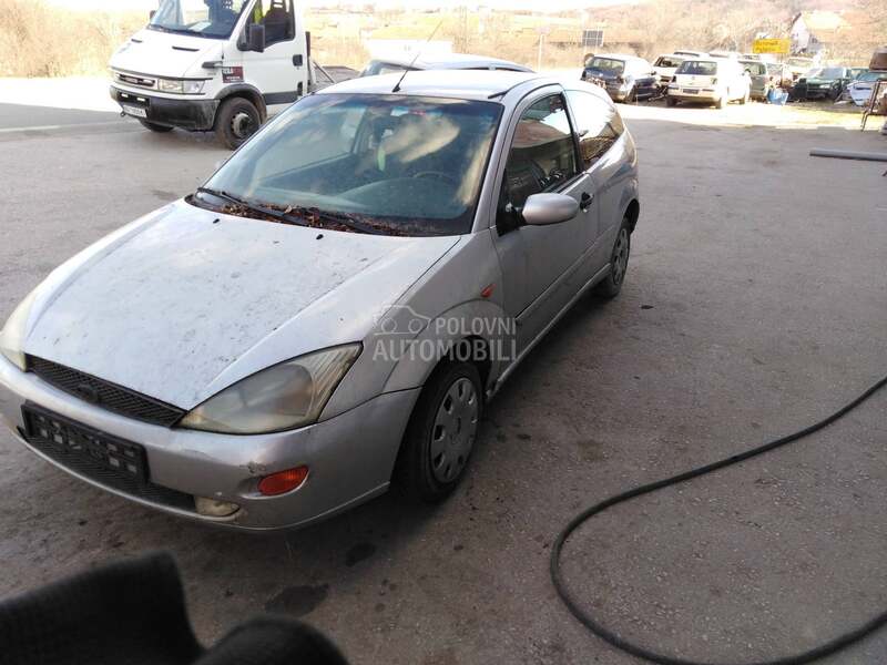 Ford Focus -  kompletan auto u delovima