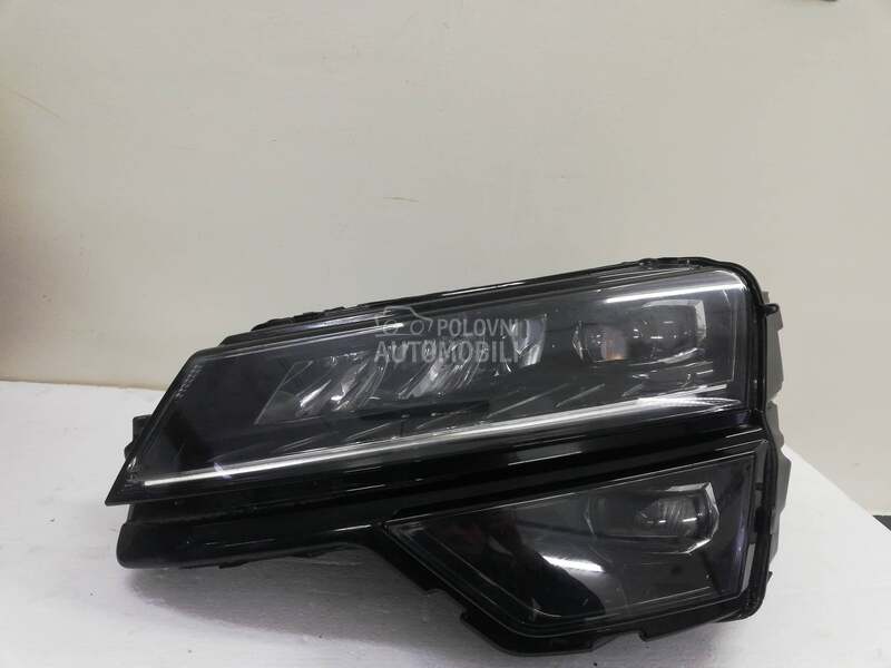 Levi full led far za Škoda Karoq