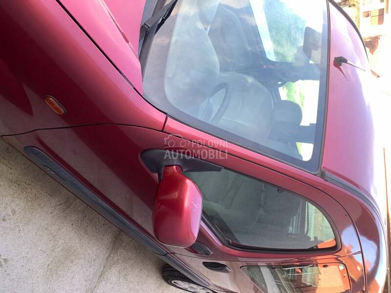 prednja leva vrata za Renault Kangoo od 1998. do 2007. god.