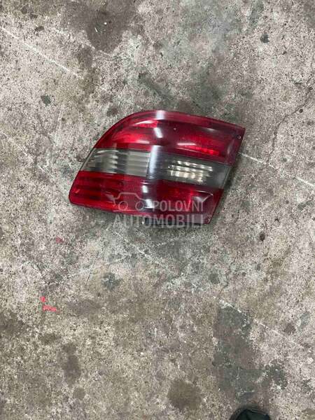 levo stop svetlo za Mercedes Benz B 180 od 2006. do 2008. god.