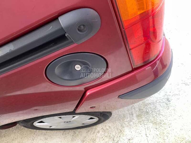 poklopac rezervoara za Renault Kangoo od 1998. do 2007. god.