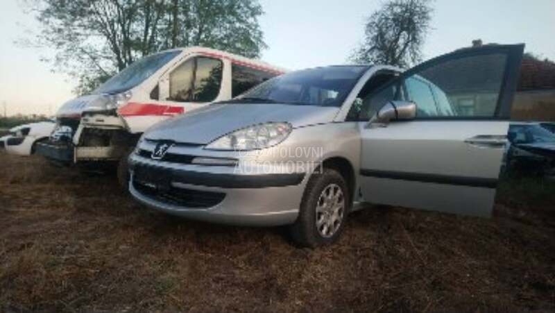 Branik za Peugeot 807 od 2002. do 2010. god.