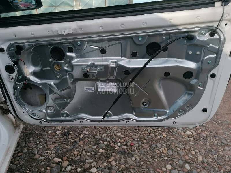 Podizac stakla za Volkswagen Polo od 2002. do 2008. god.