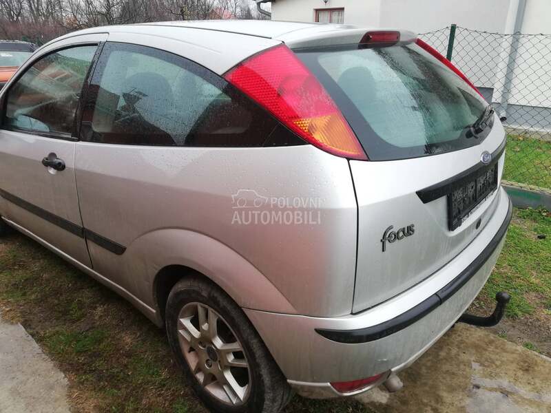 Stakla za Ford Focus od 1999. do 2005. god.