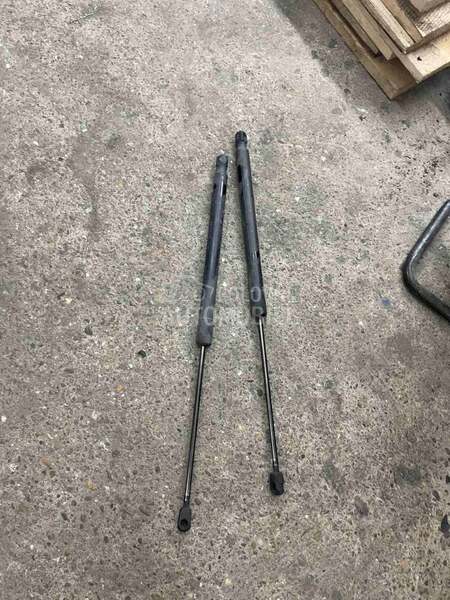 amortizer gepeka za Mercedes Benz B 180 od 2006. do 2008. god.