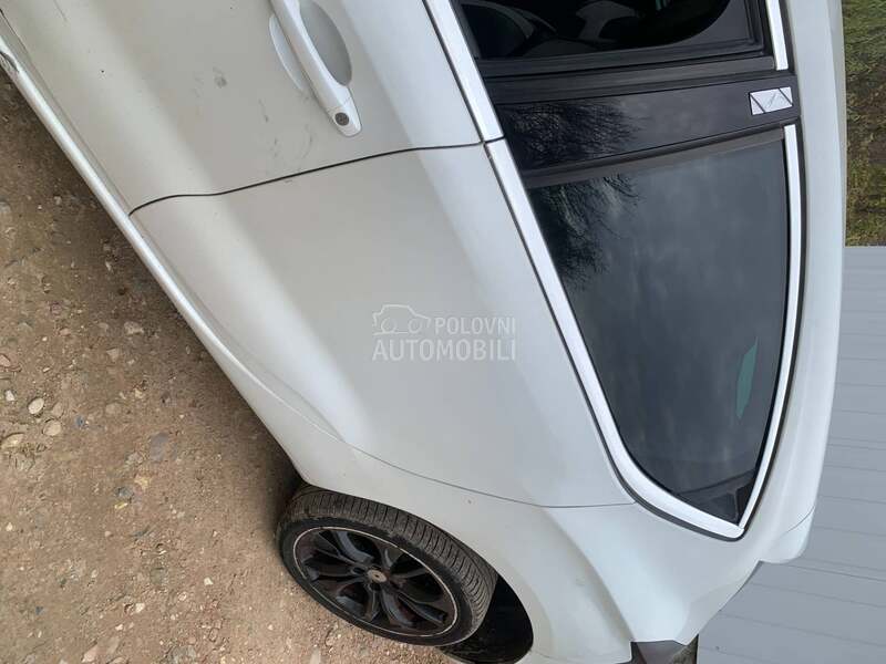 zadnja leva vrata za Citroen DS3 od 2009. do 2014. god.