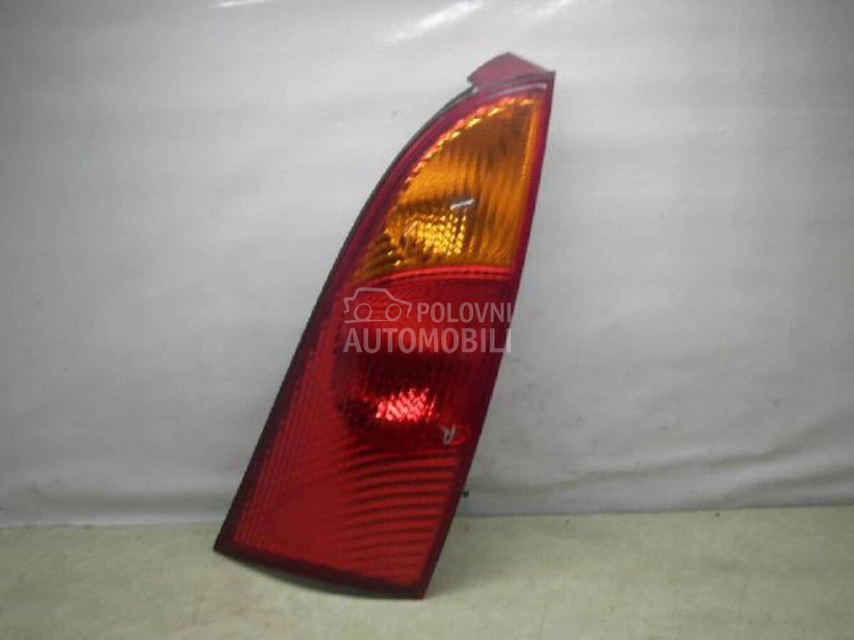 Stop svetlo za Ford Focus od 2000. do 2004. god.