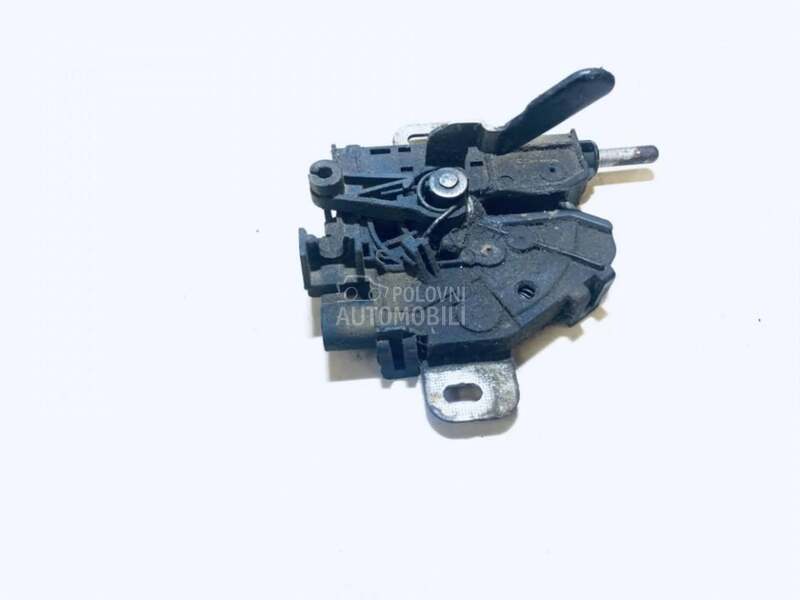 Brava haube za Ford Focus od 2000. do 2004. god.