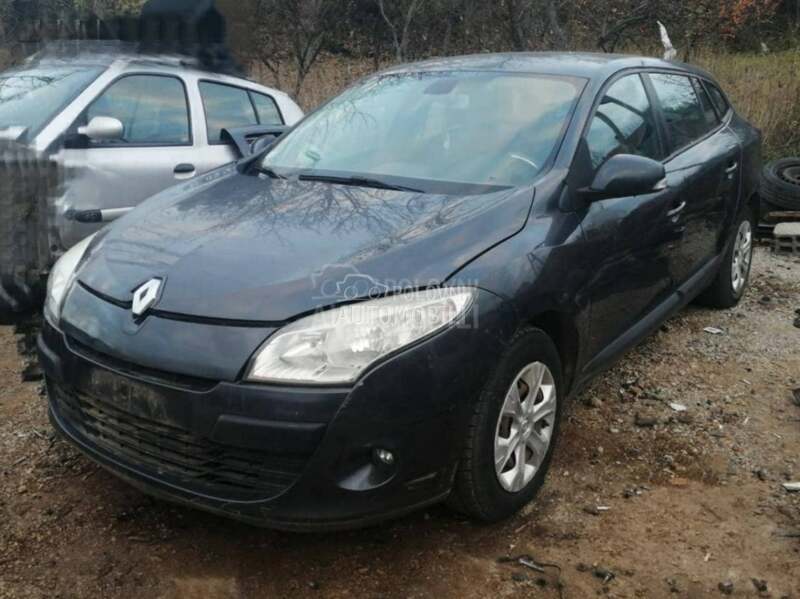 Renault Megane III 2011. god. -  kompletan auto u delovima