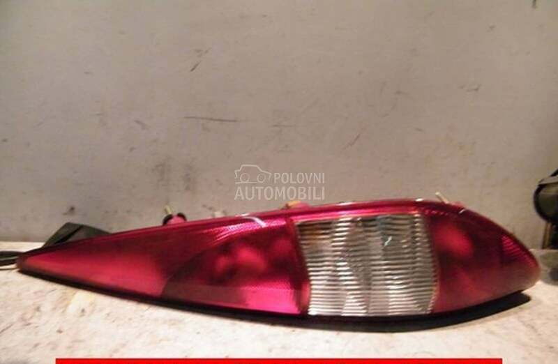Stop svetlo desno za Ford Mondeo od 2000. do 2006. god.