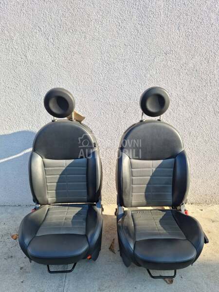 Kompletan enterijer za Fiat 500