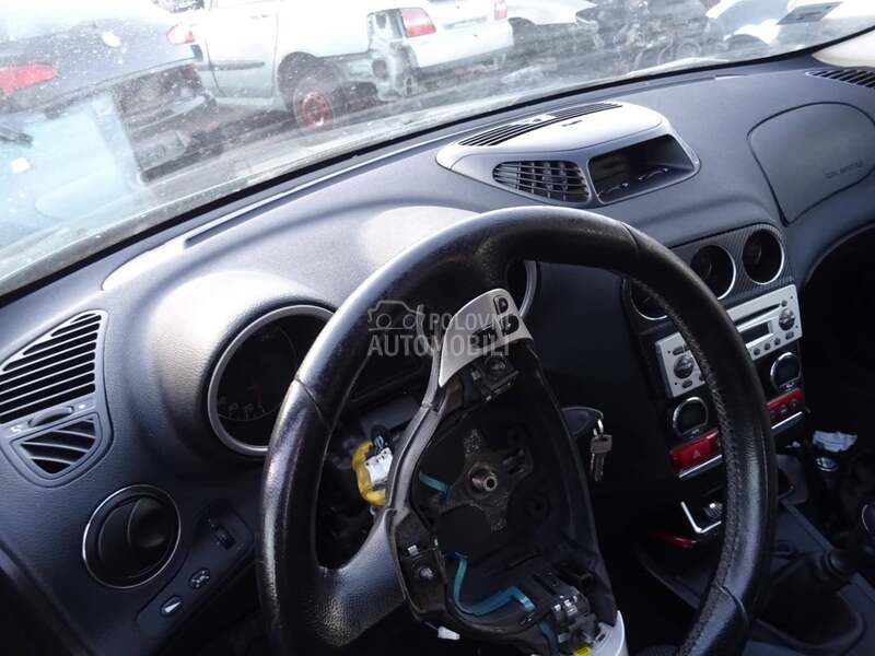 Instrument tabla za Alfa Romeo 156