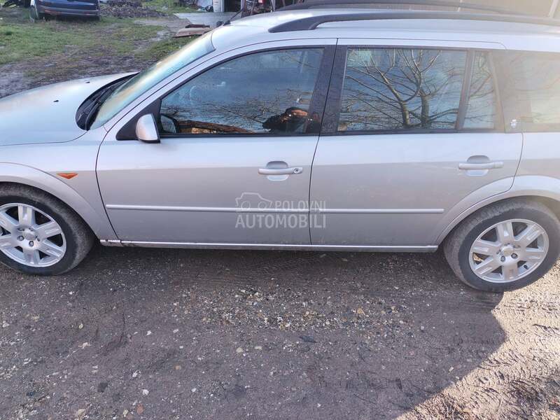kozni enterijer (crni) karavan za Ford Mondeo od 2001. do 2007. god.