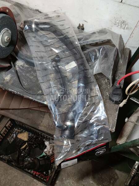 Crevo za vodu E60 NOVO za BMW 525, 530, 535