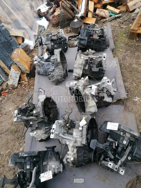 Menjač 5 brzina za Volkswagen Caddy, Golf 5, Golf 6 ... od 2004. do 2012. god.