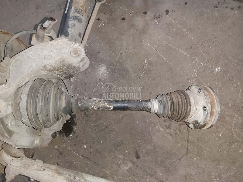 POLUOSOVINA za Volkswagen Passat B6