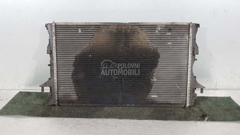 HLADNJAK VODE za Renault Laguna