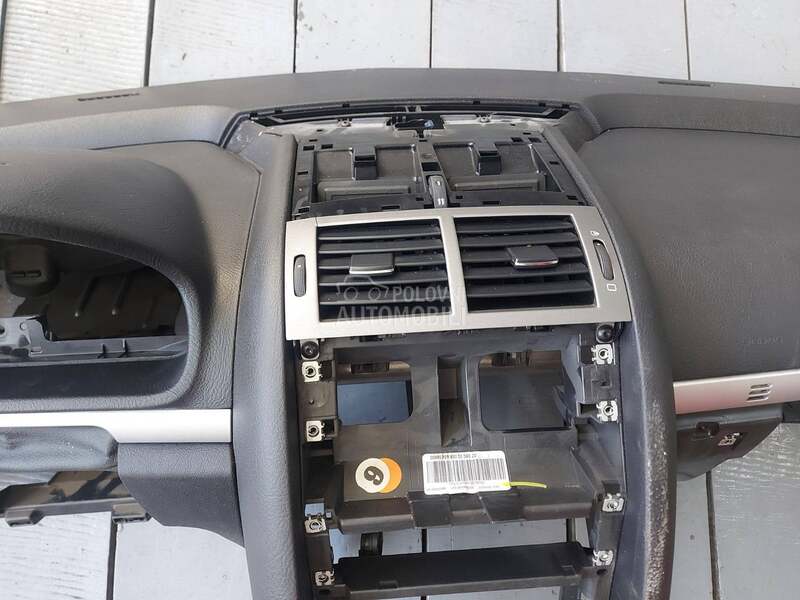 Duvaljke i delovi ventilacije za Peugeot 407