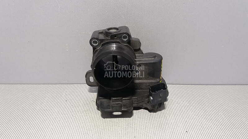 DOZER KLAPNA za Ford Focus