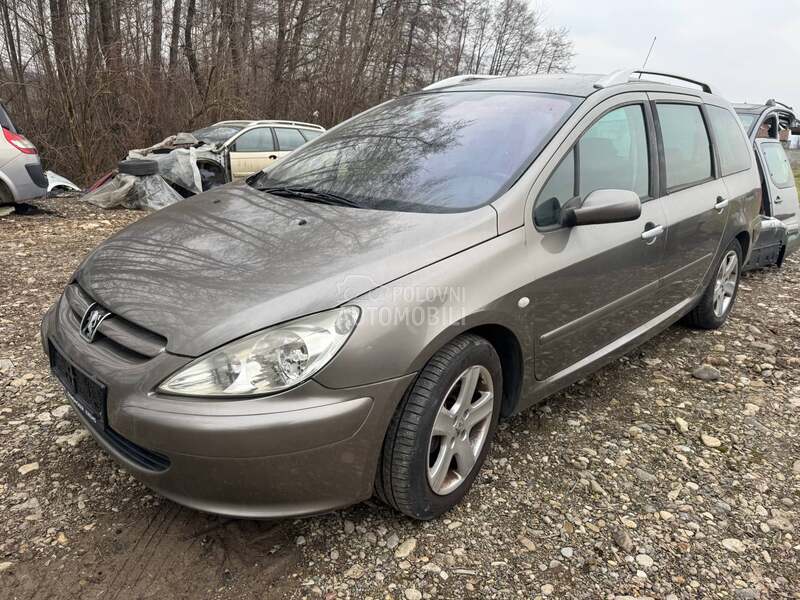 Peugeot 307 1.6HDI 2004. god. -  kompletan auto u delovima