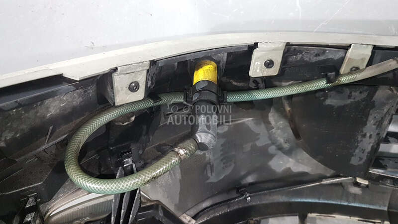 PRSKALICA ZA FAROVE za Peugeot 407