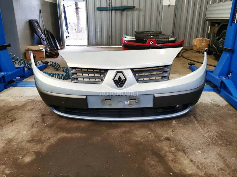 prednji branik scenik 2 za Renault Scenic