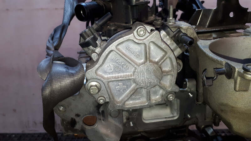 VAKUM PUMPA za Volvo V40