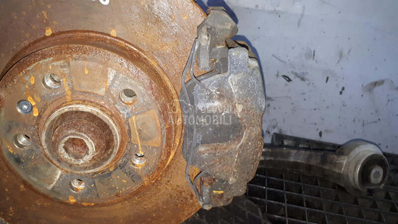 KOCIONA KLJESTA za Audi A4