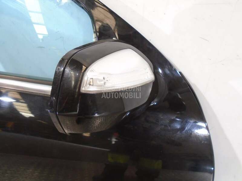 Retrovizor desni za Mercedes Benz ML 230, ML 270, ML 320 ... od 2005. do 2011. god.