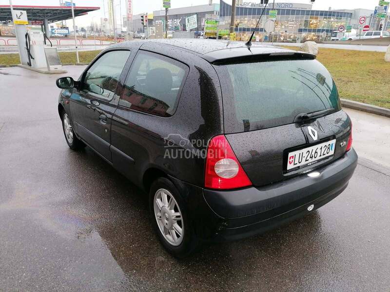 trece stop svetlo za Renault Clio od 1998. do 2007. god.