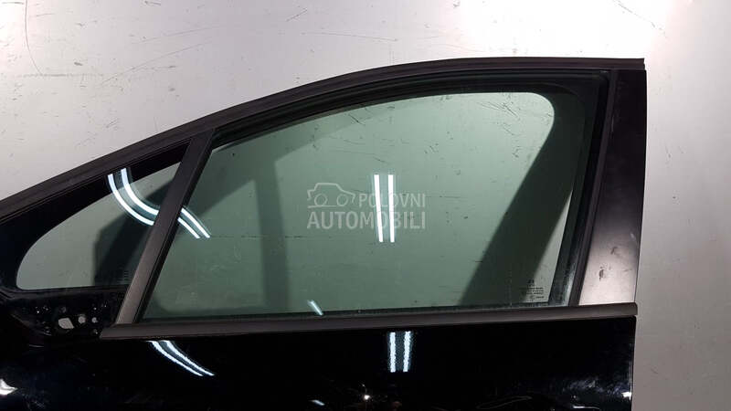 STAKLO za Peugeot 208
