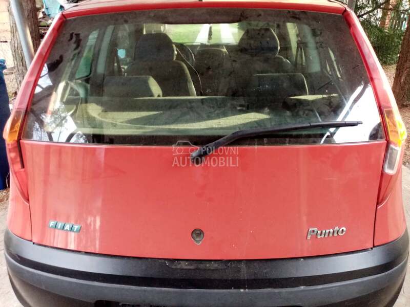polica gepeka za Fiat Punto od 2000. do 2008. god.