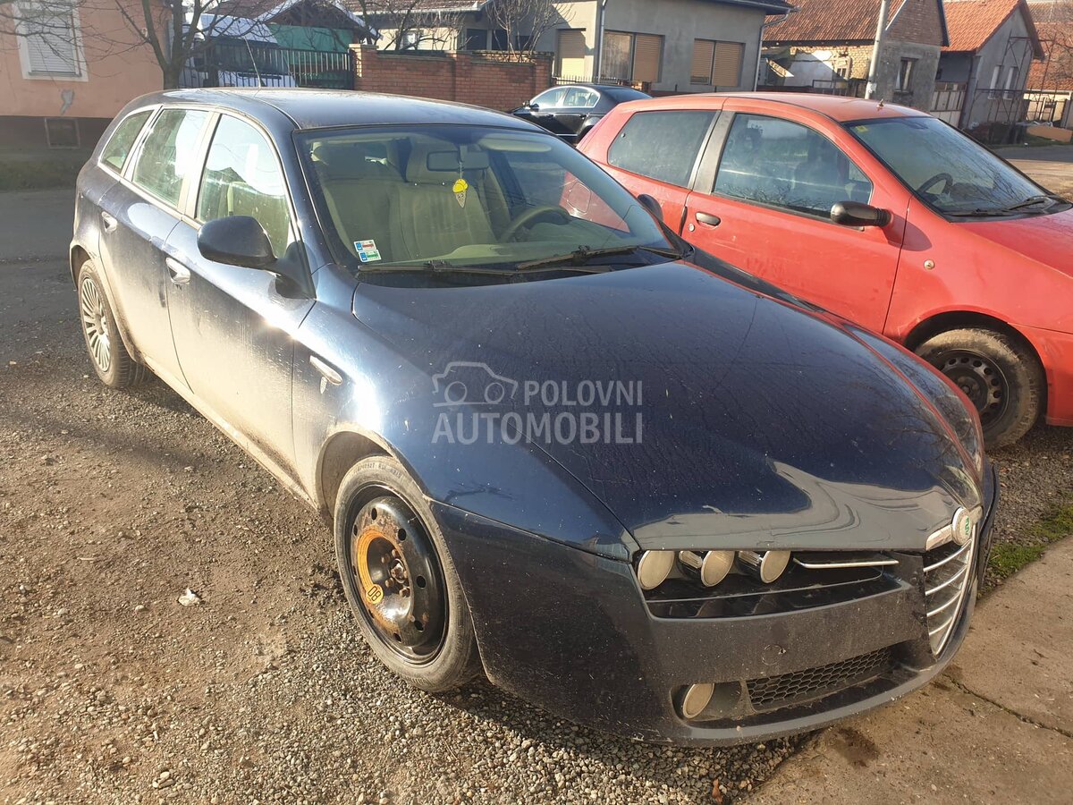Delovi za Alfa Romeo 159