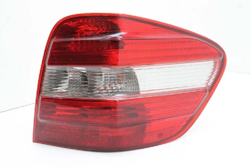 Desno stop svetlo za Mercedes Benz ML 230, ML 270, ML 320 ... od 2005. do 2011. god.