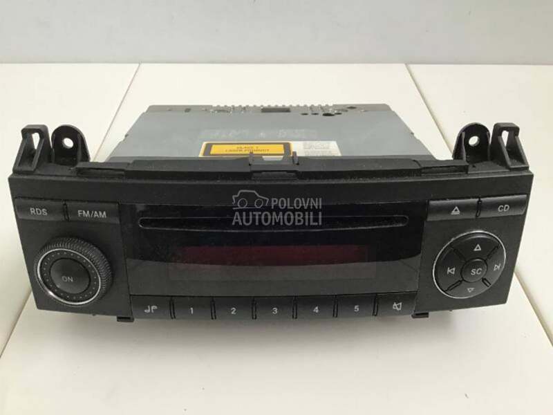 Radio / CD /  plejer za Mercedes Benz B 150, B 170, B 180 ...