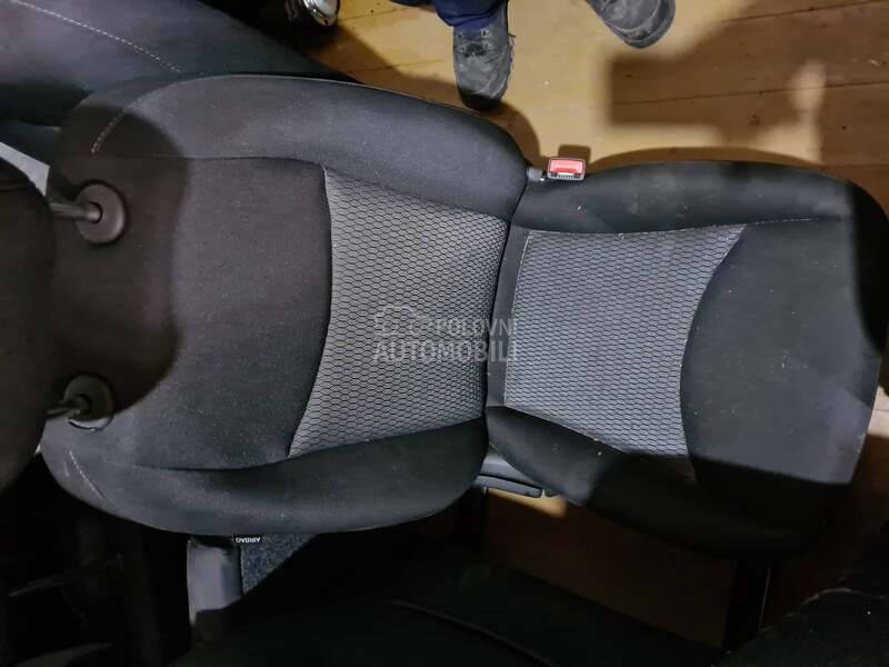 Sedista kompletna Karl za Opel Karl od 2013. do 2020. god.