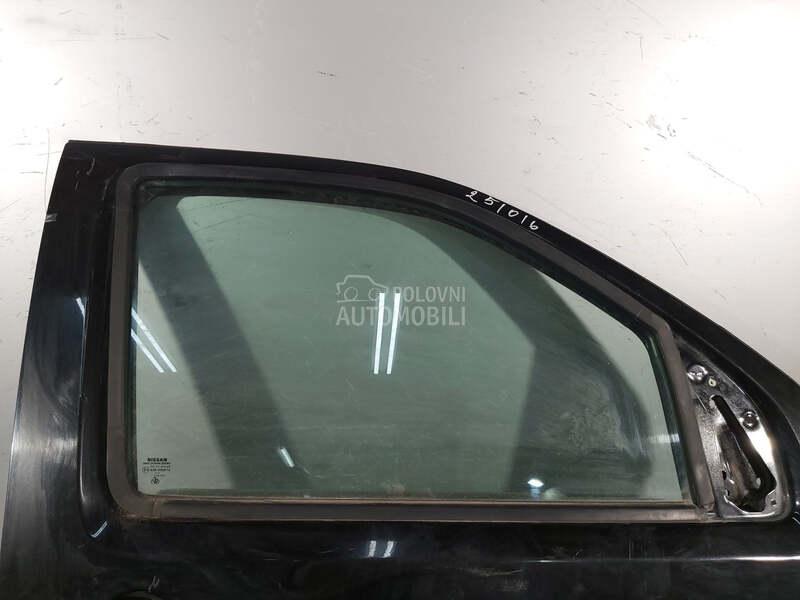 STAKLO za Nissan Pathfinder