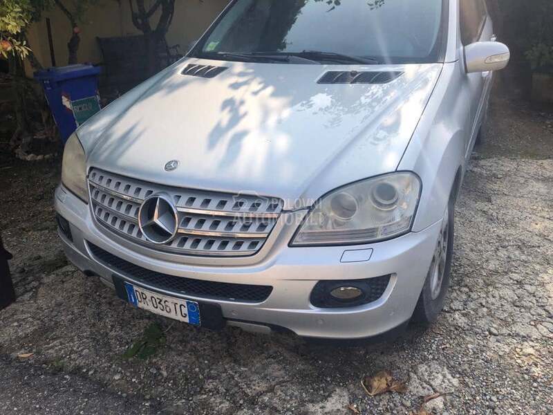 Delovi za Mercedes Benz ML Klasa