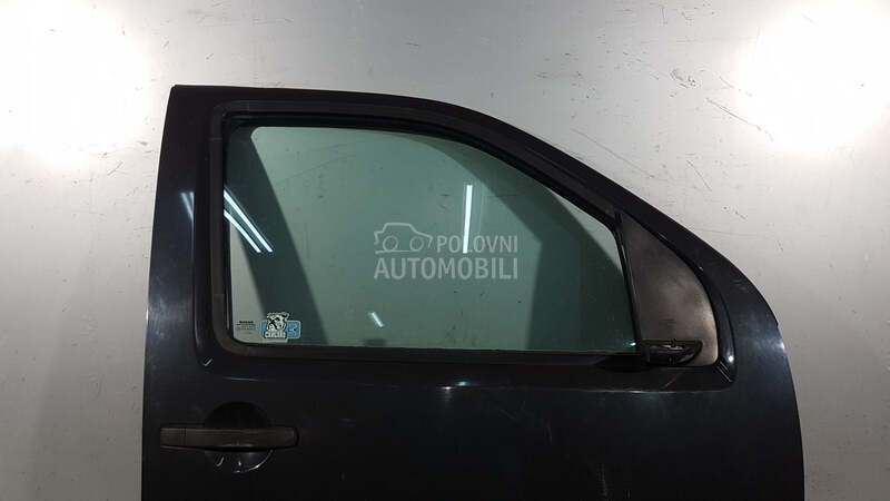 STAKLO za Nissan Pathfinder