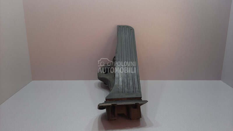 PAPUCICA GASA za Volkswagen Passat B6