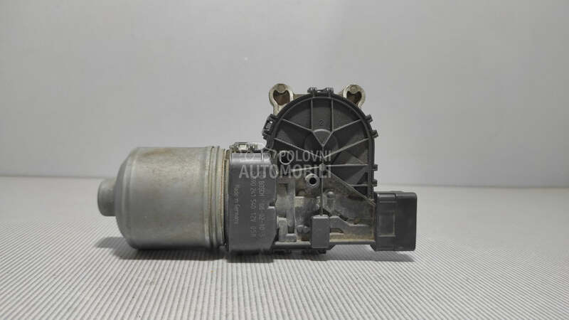 MOTORIC PREDNJEG BRISACA za Peugeot 208