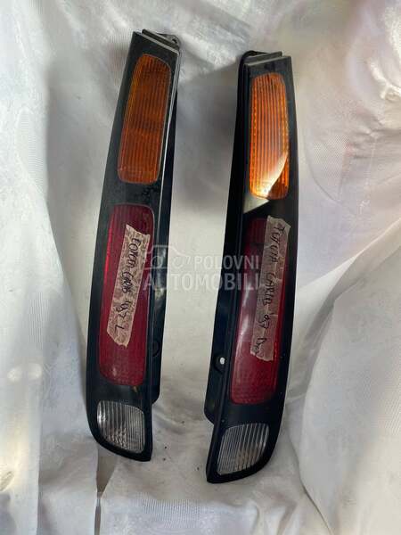 leva stop lampa za Toyota Corolla od 1995. do 2000. god.