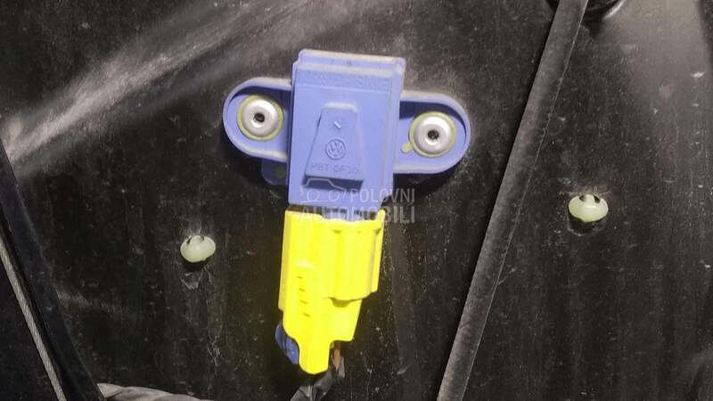 SENZOR AIRBAGA za Volkswagen Passat B6