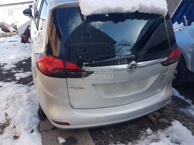 Gepek vrata za Opel Zafira od 2012. do 2018. god.