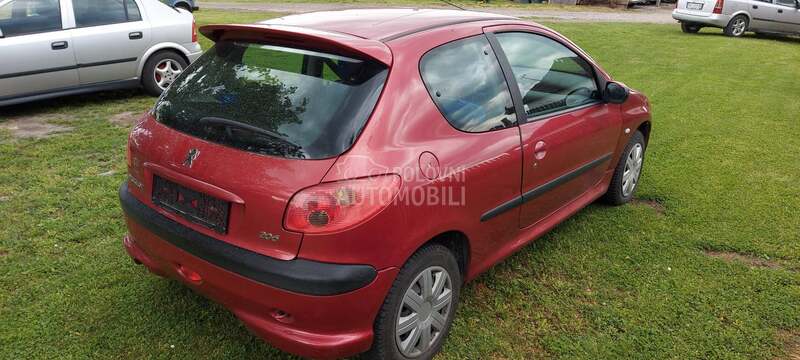 Desna bordo vrata za Peugeot 206